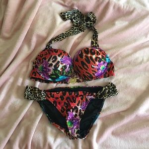 VS bombshell bikini set